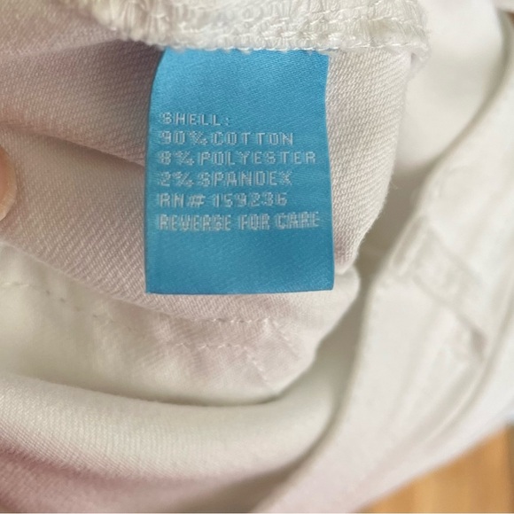 J. McLaughlin Women’s White Denim Cropped Raw Hem Side Slit Jeans Size 4 - Picture 6 of 7